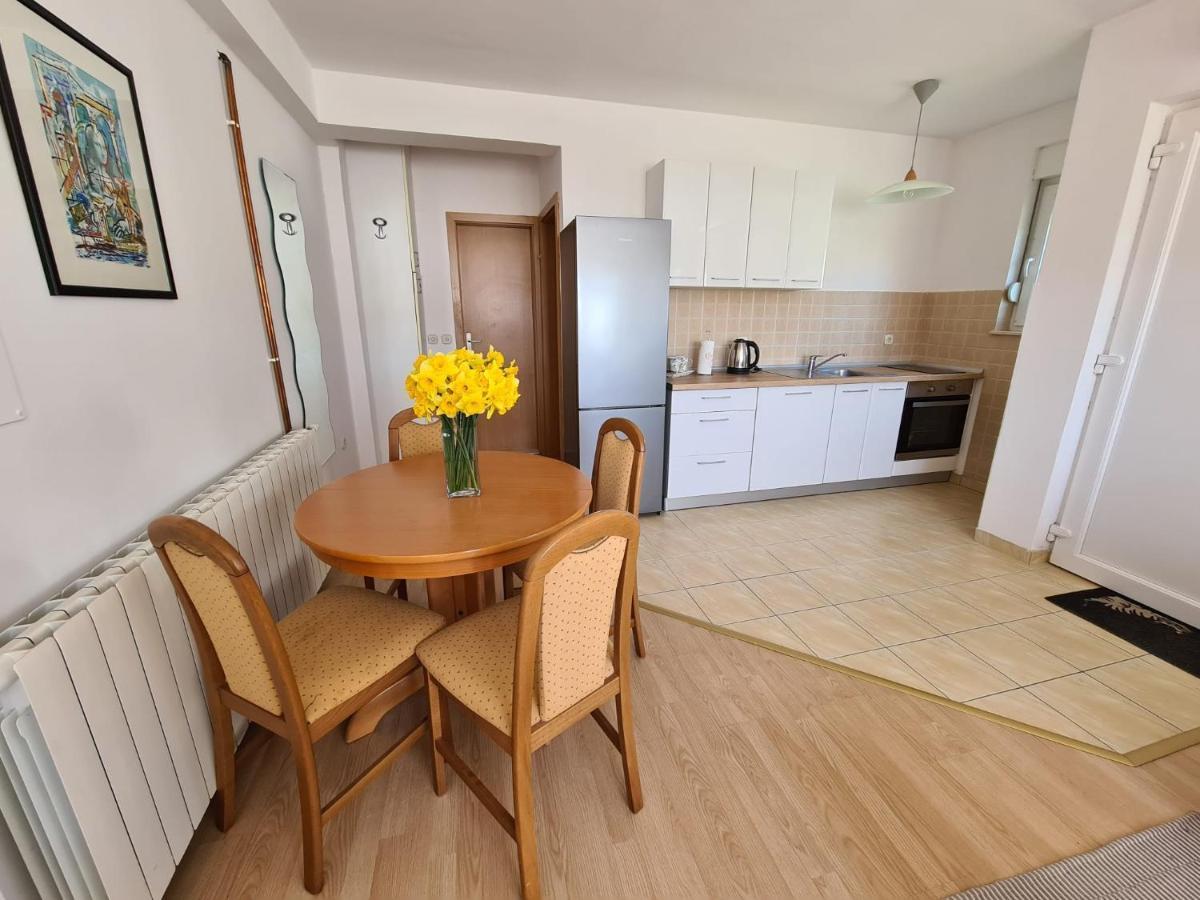 Apartment Melody Меткович Екстер'єр фото